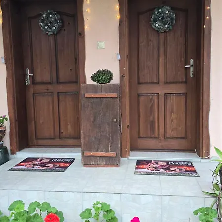 в селска местност 펜션 페트리치